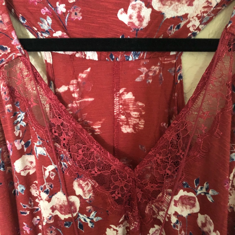 Lucky Brand Red Floral Lace Sleeveless top Size M - Picture 5 of 9